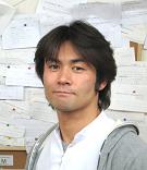 名古屋の整体の院長　榎佳宏です。